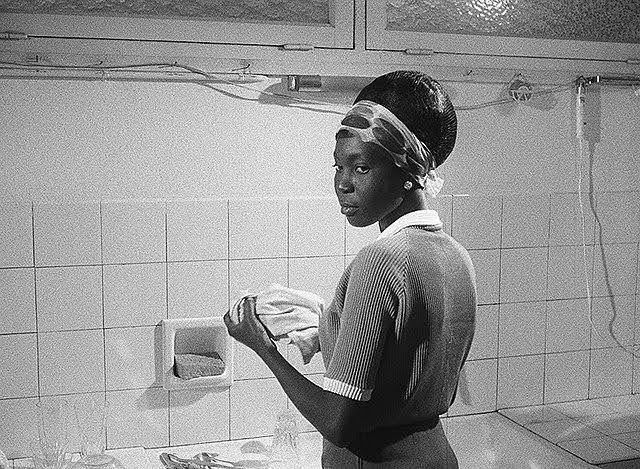 La Noire de… : tomber les masques